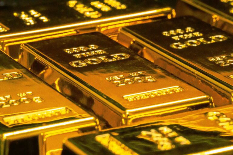 ¿Por qué sube el precio del oro cuando hay crisis? La explicación sencilla